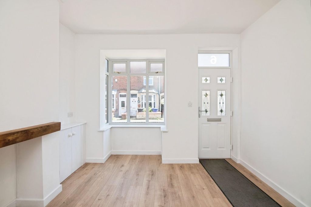 Property photo 2 of 16 Kings-31.Jpg