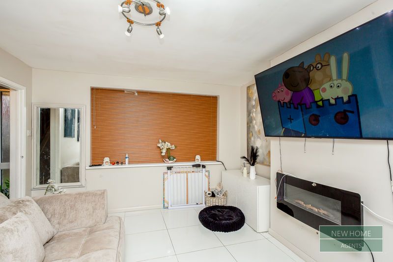 Property photo 2 of 11 Photo 7