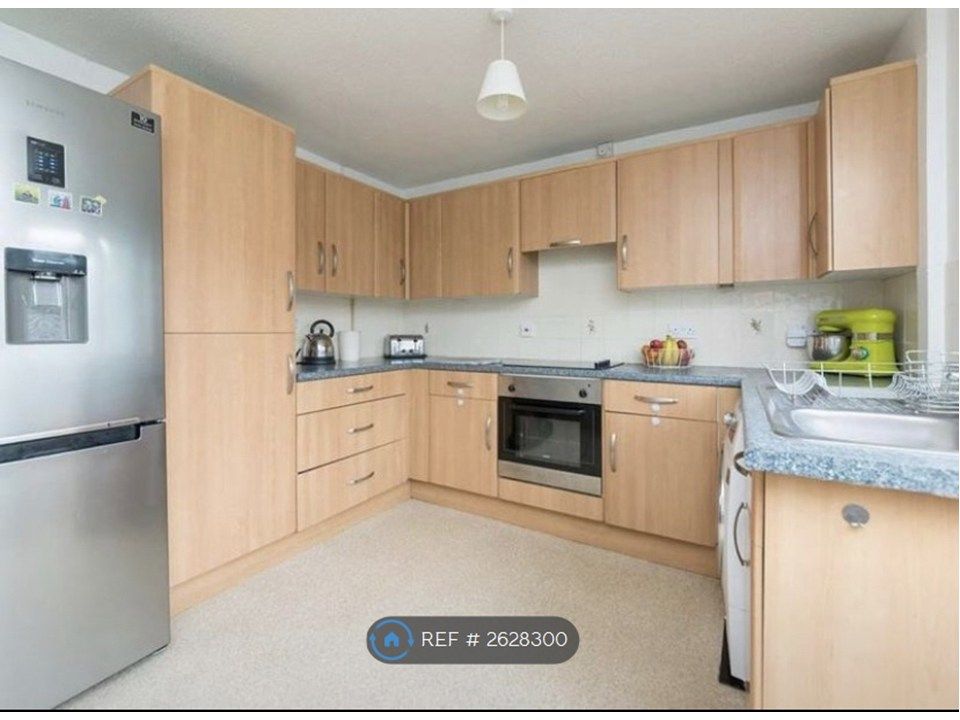 Property photo 3 of 14