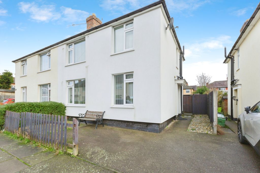 Property photo 1 of 15