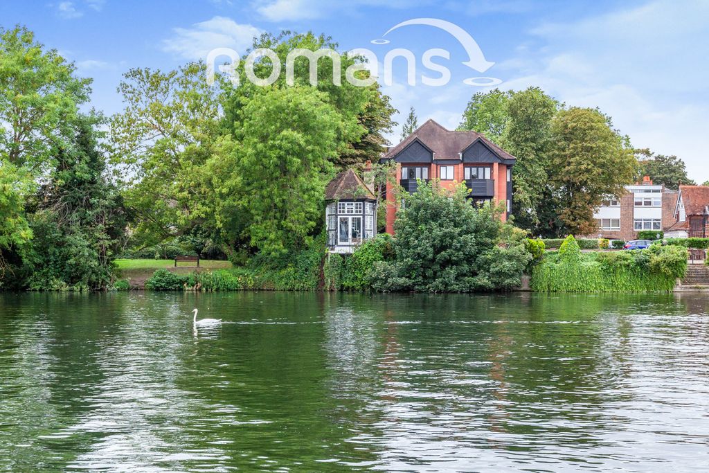 Property photo 3 of 12 Property Image