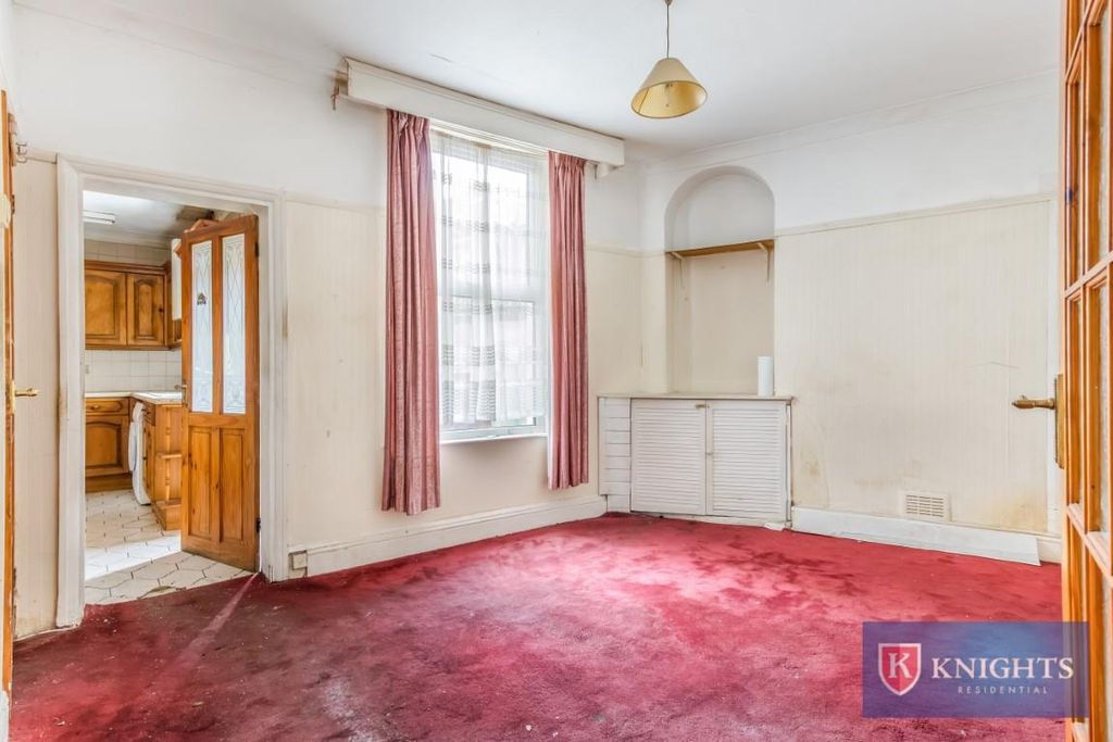 Property photo 3 of 20