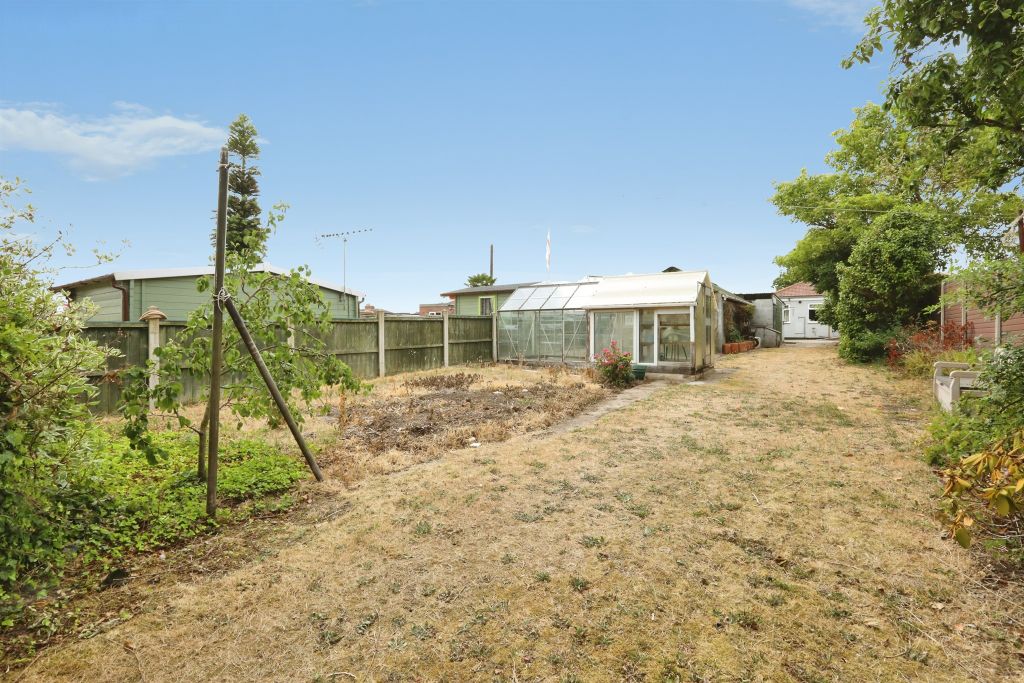 Property photo 2 of 15