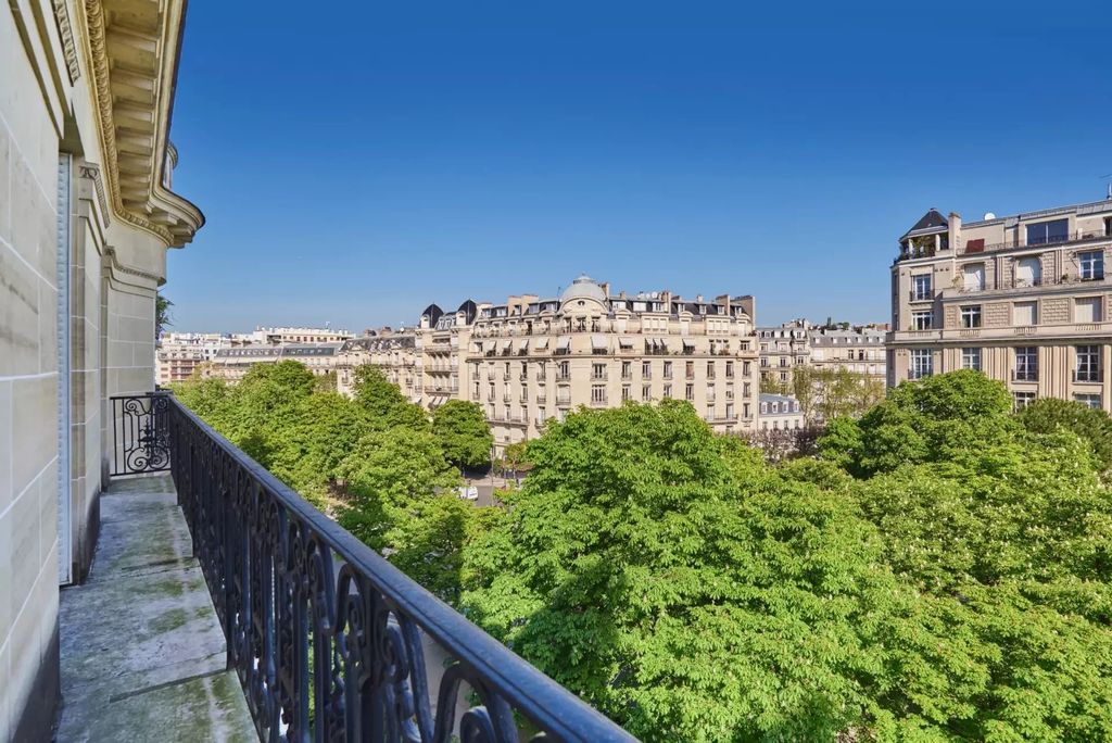 Property photo 1 of 9 France | Paris 16th | 4 Bedrooms | 3 Bathrooms | 298 Sqm | €5,300,000