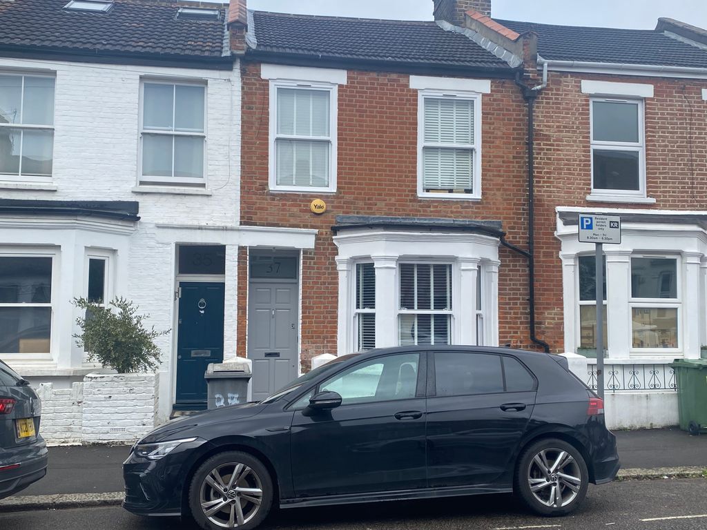 Property photo 1 of 12