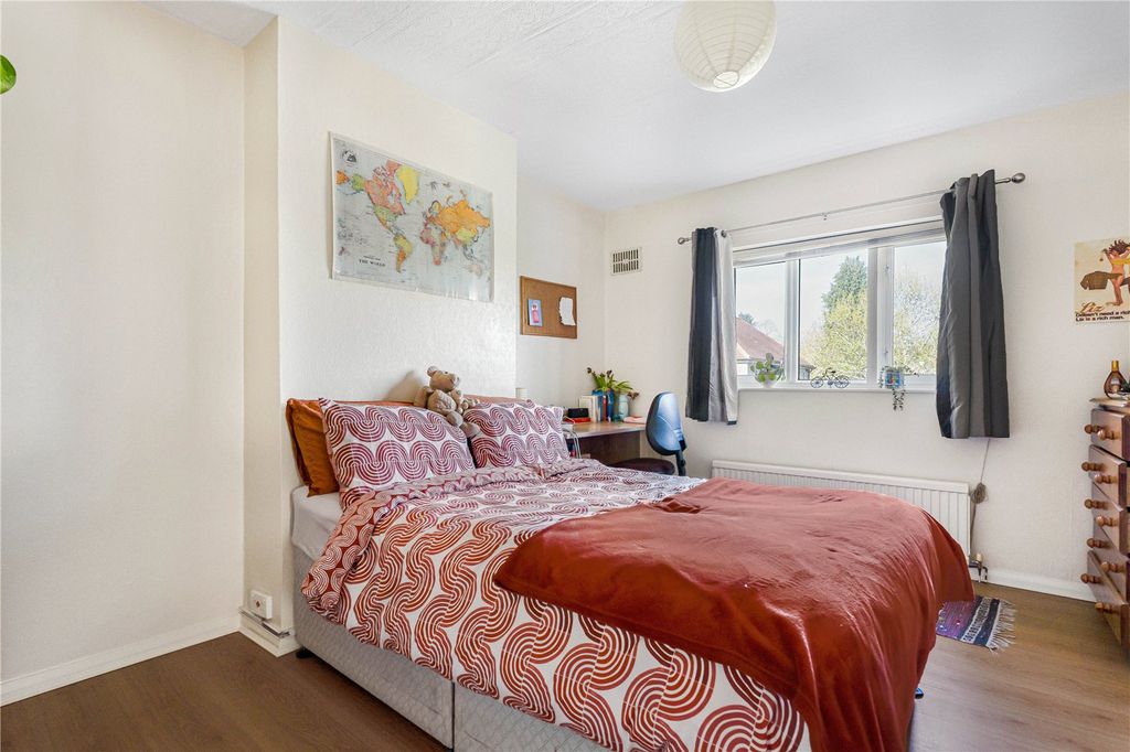 Property photo 3 of 13 Bedroom