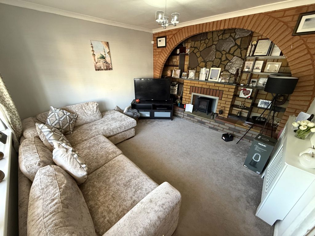 Property photo 2 of 14 Reception 1