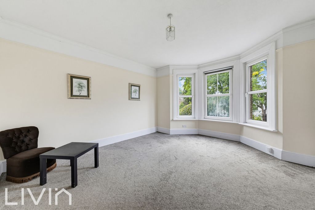 Property photo 2 of 8 2