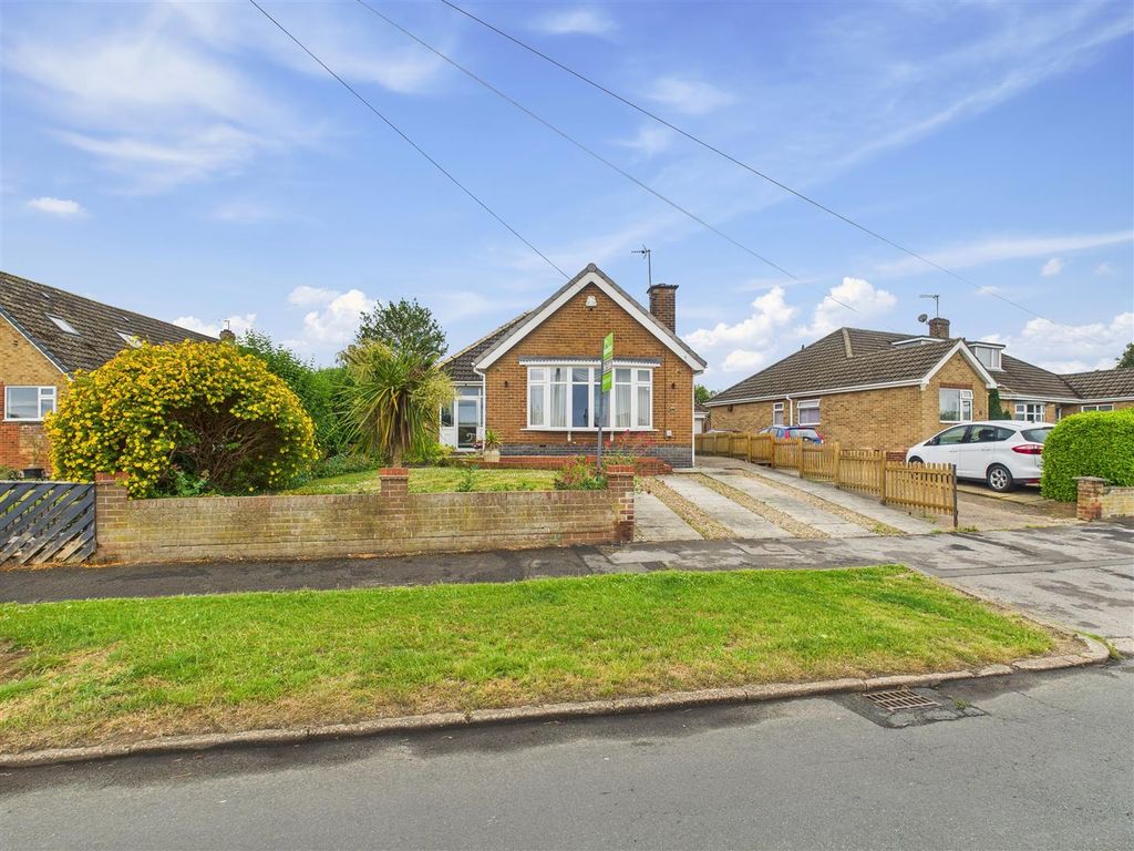 Property photo 1 of 17 Cam05451G0-Pr0015-Still021.Jpg