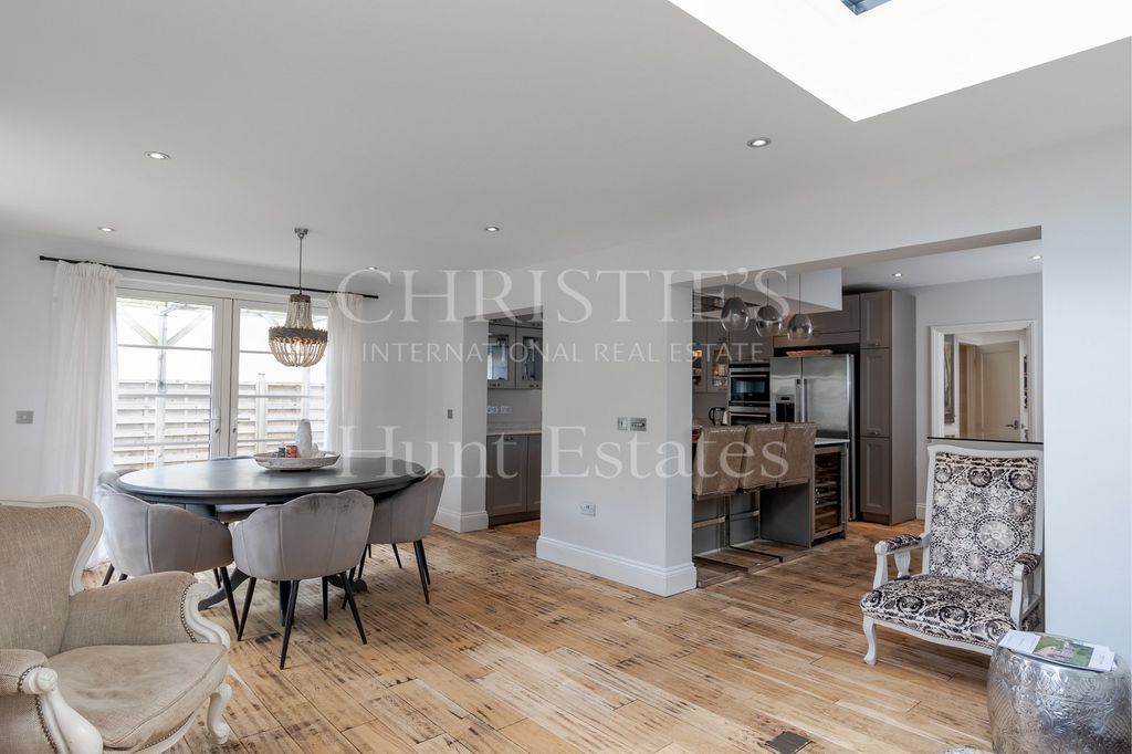 Property photo 3 of 22 Not Specified