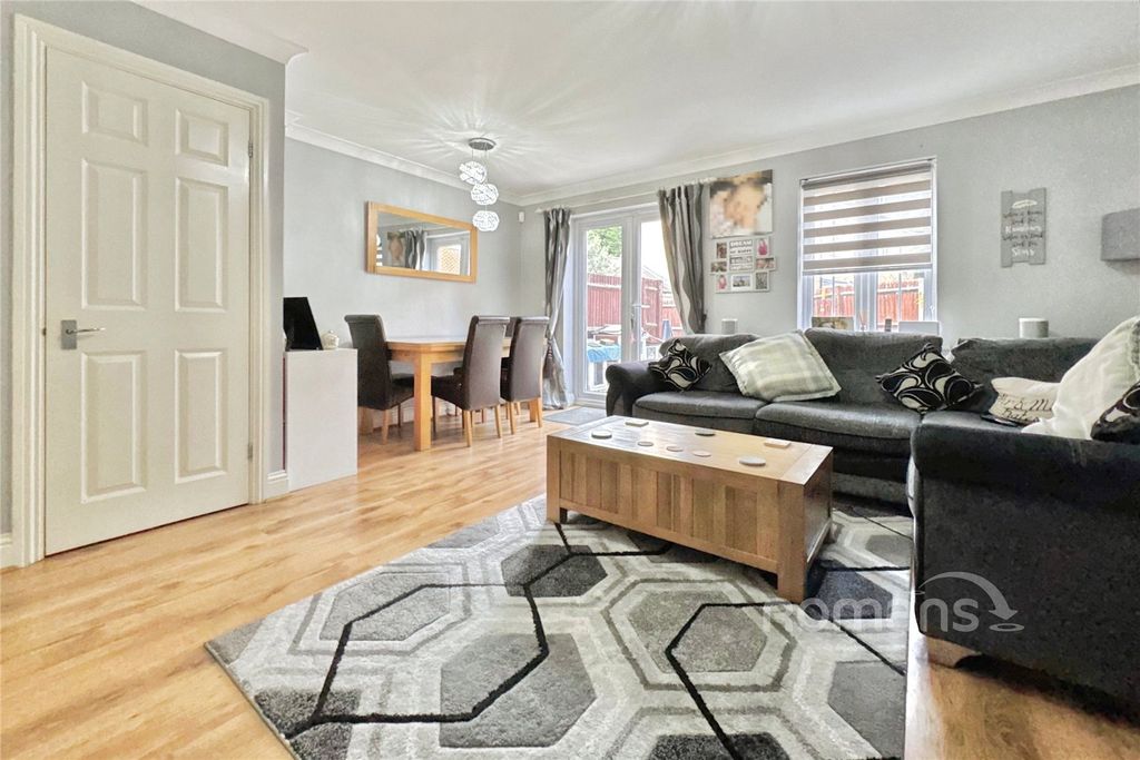 Property photo 3 of 19 Picture No. 04