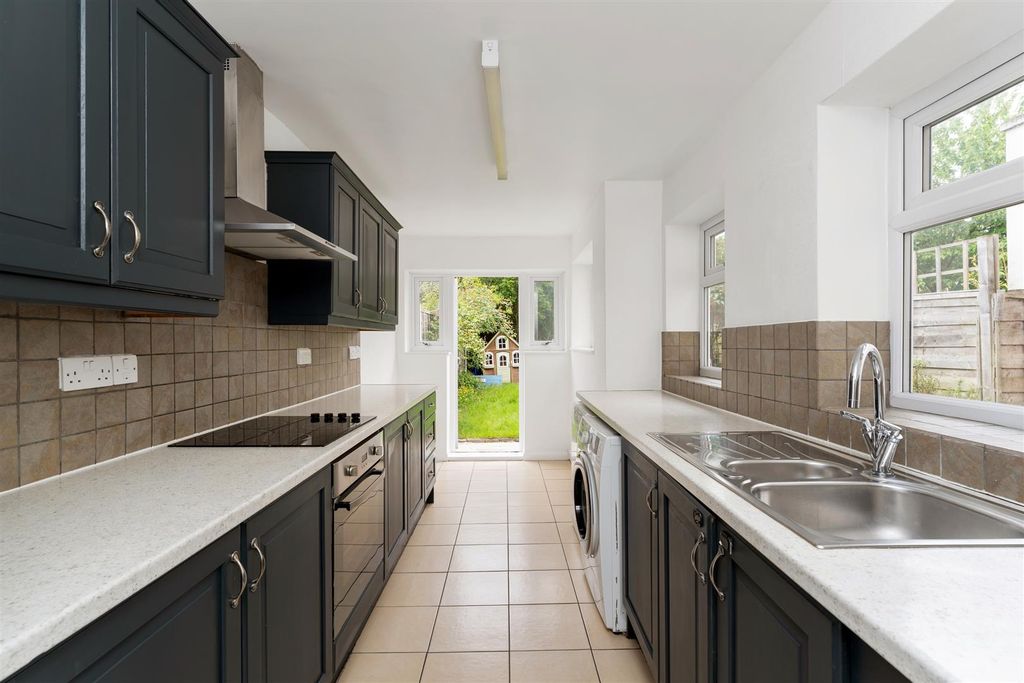 Property photo 3 of 15