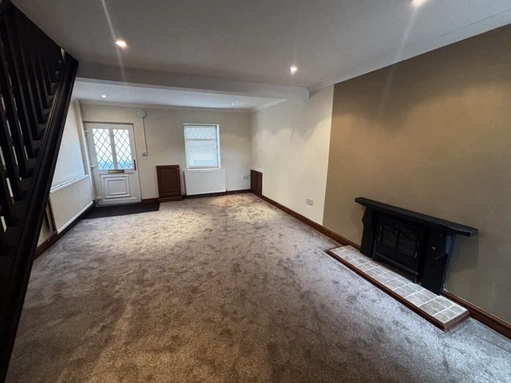 Property photo 2 of 10 Lounge