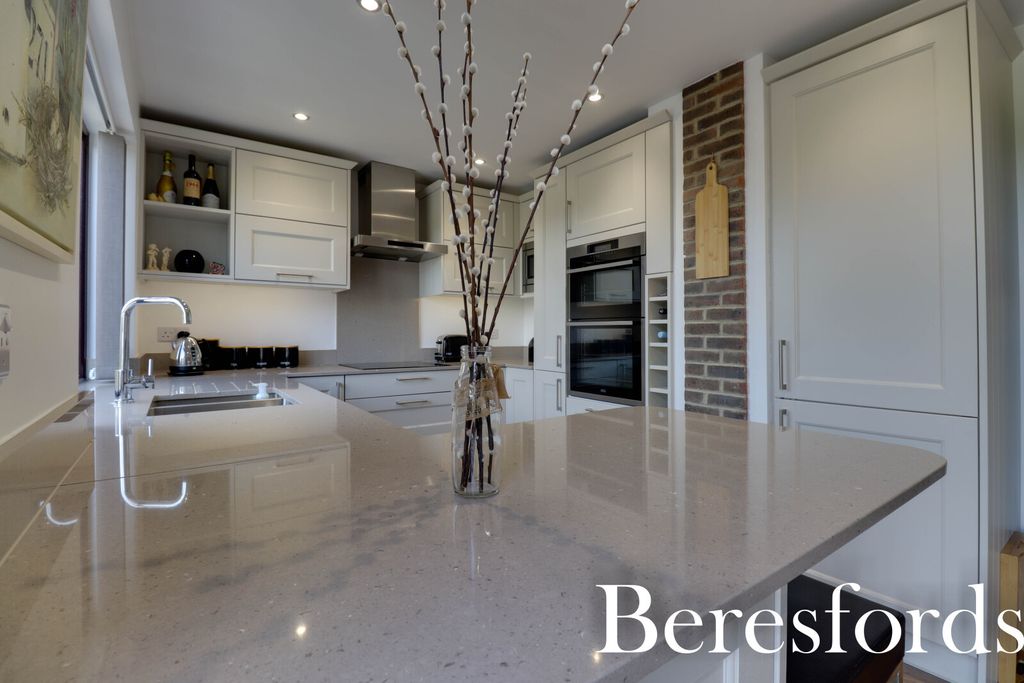 Property photo 3 of 17 Picture No. 03