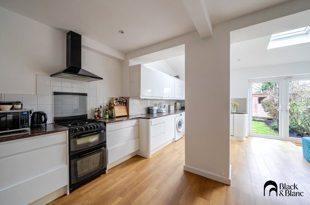 Property photo 2 of 21 Kitchen/ Diner