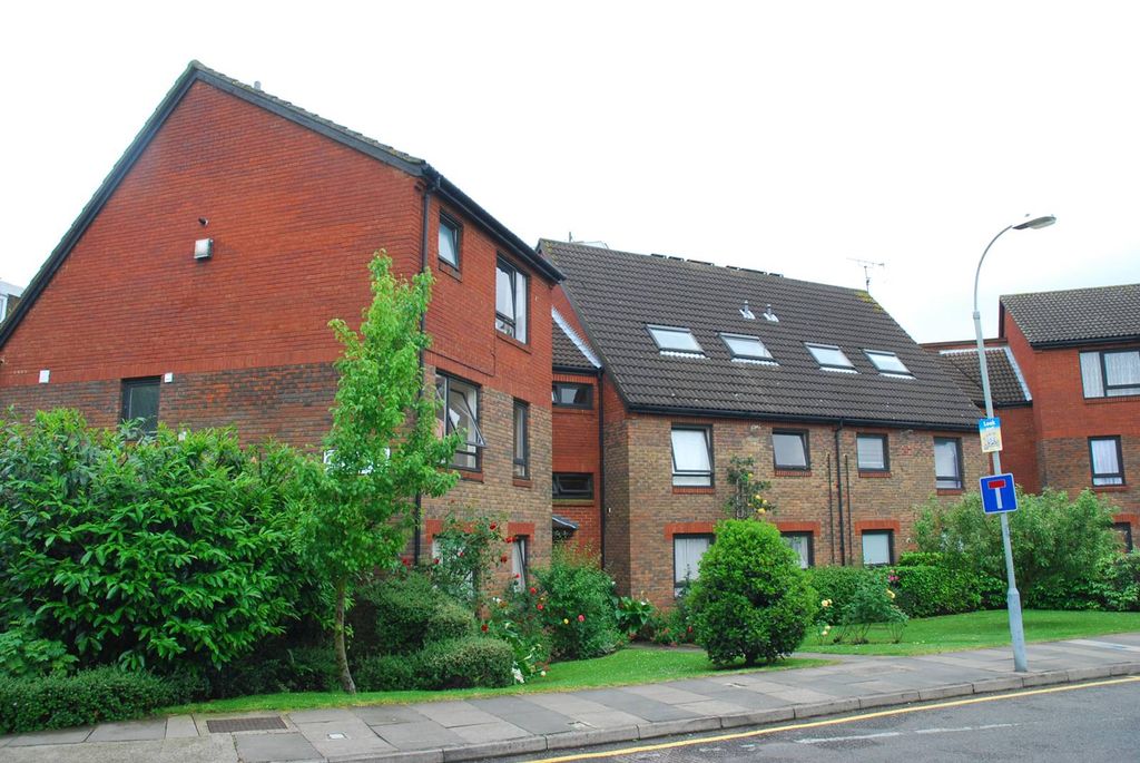 Property photo 1 of 1