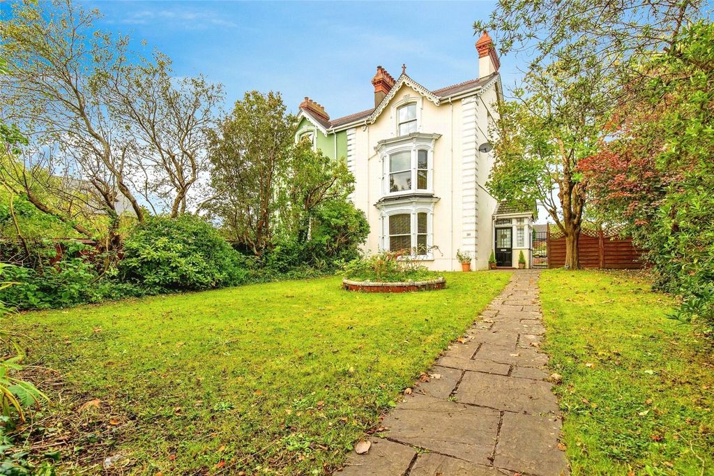 Property photo 1 of 24 Picture No. 21
