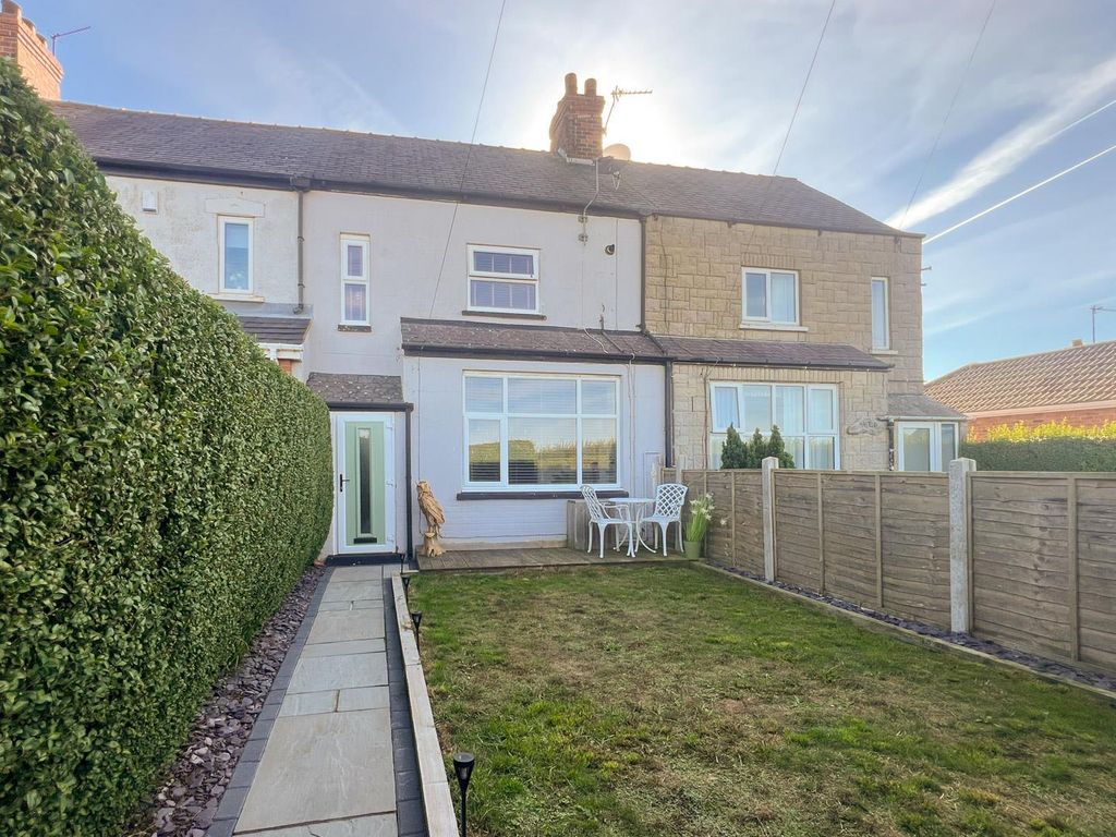 Property photo 1 of 32