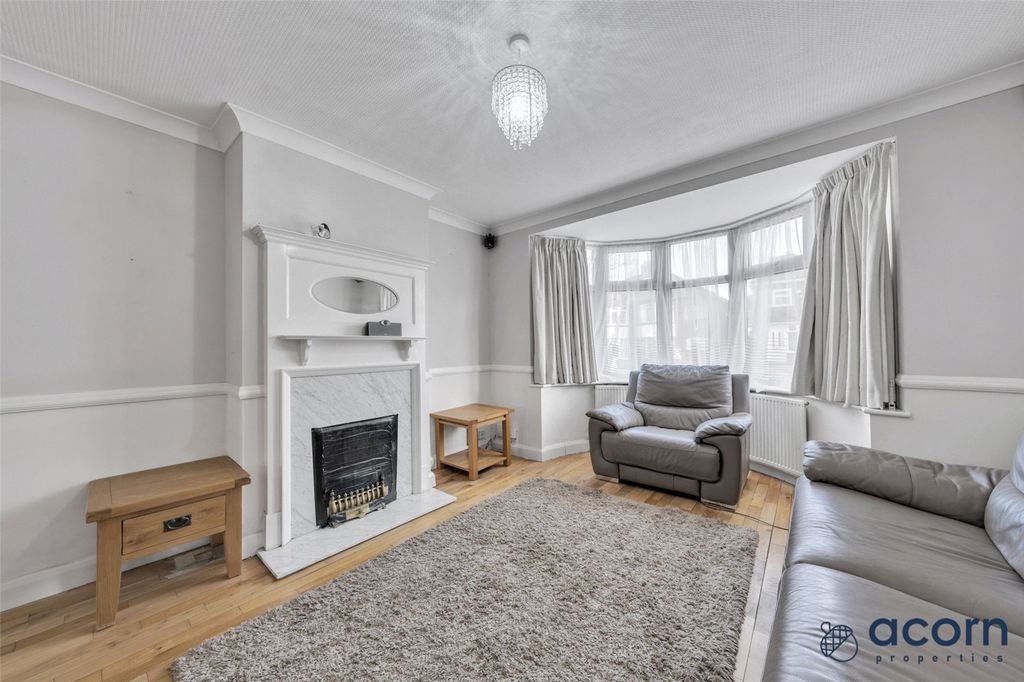 Property photo 2 of 24 Picture No. 12