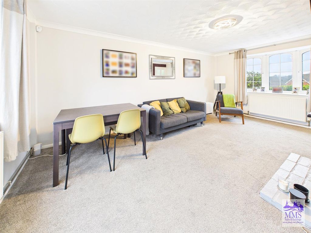 Property photo 3 of 12 Cam04098G0-Pr0142-Still003.Jpg