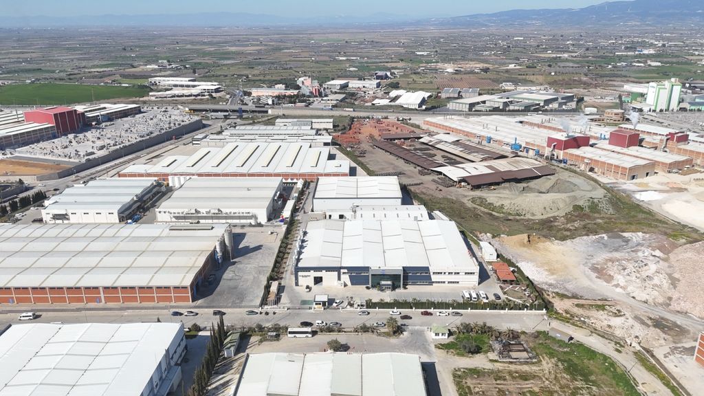 Property photo 2 of 29