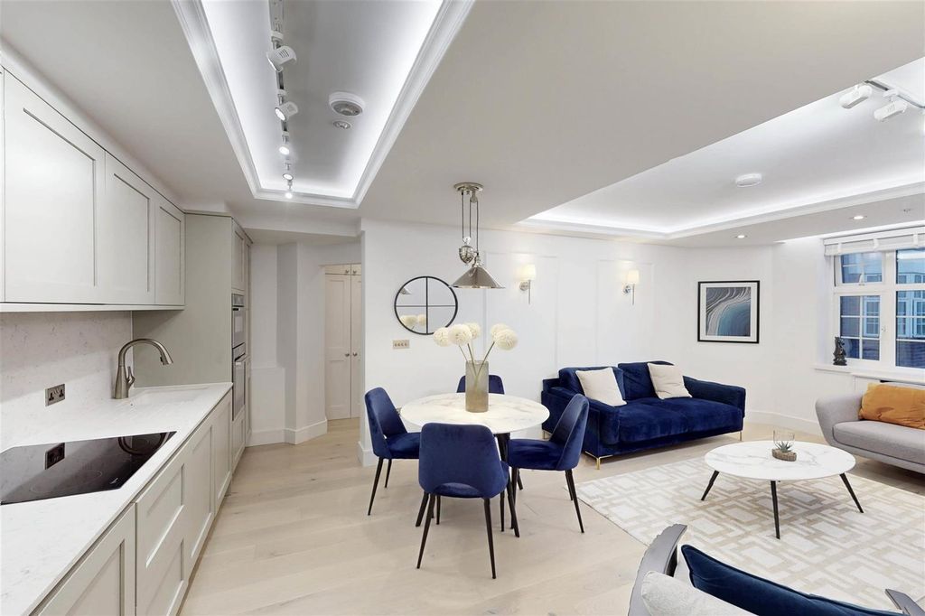 Property photo 3 of 15 Photo 2