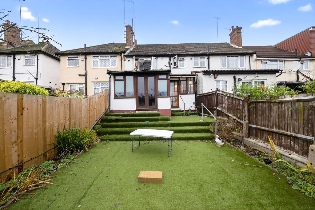 Property photo 1 of 15 Garden