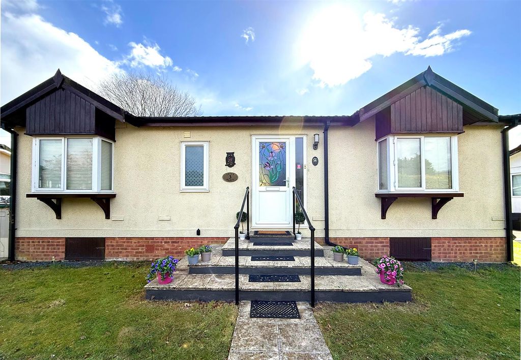 Property photo 1 of 18 3Thepaddock_Front.Jpg