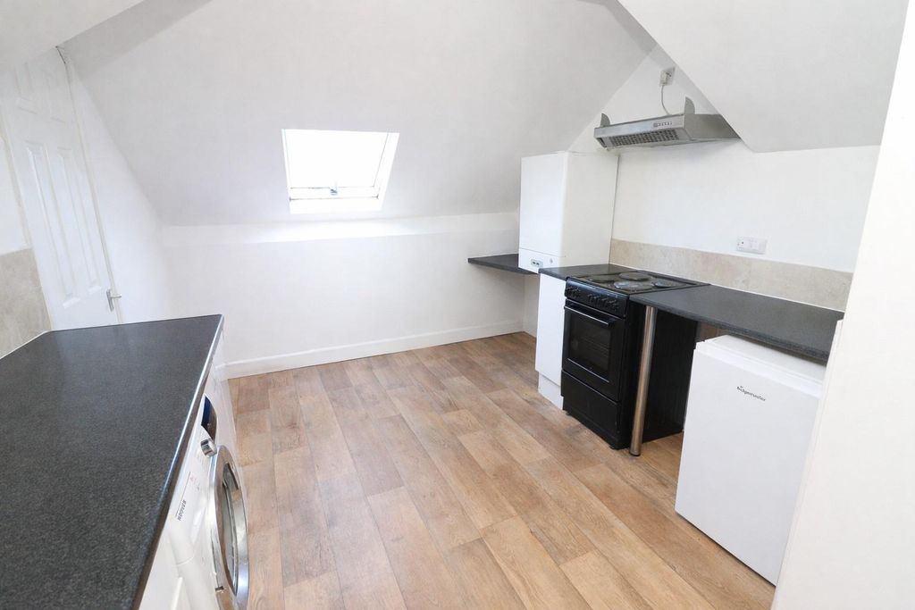 Property photo 3 of 7 26d43c88-E45E-4B6F-A3d9-Bb66086ba229.Jpeg