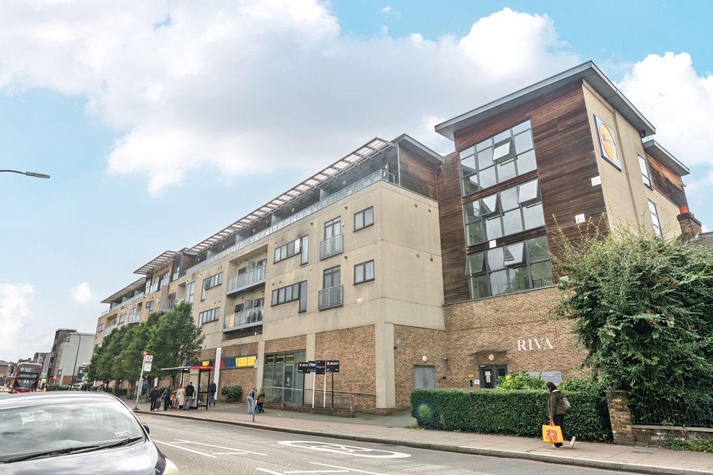 Property photo 3 of 15 External