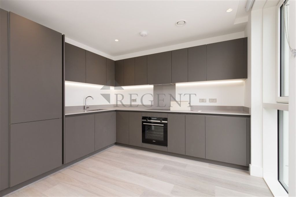 Property photo 2 of 9 Kitchen