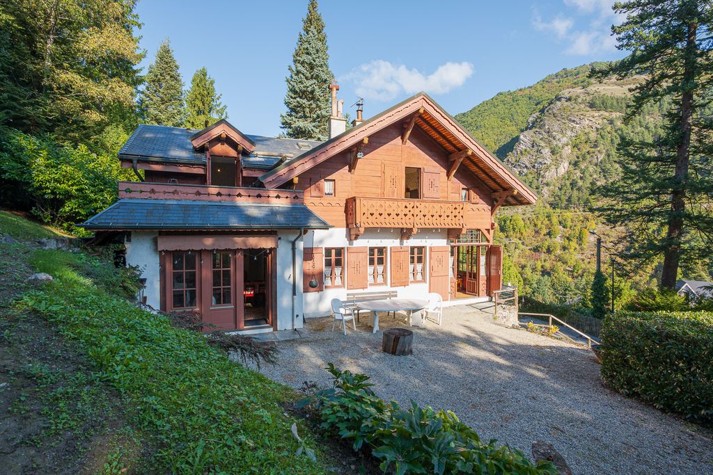 Property photo 1 of 5