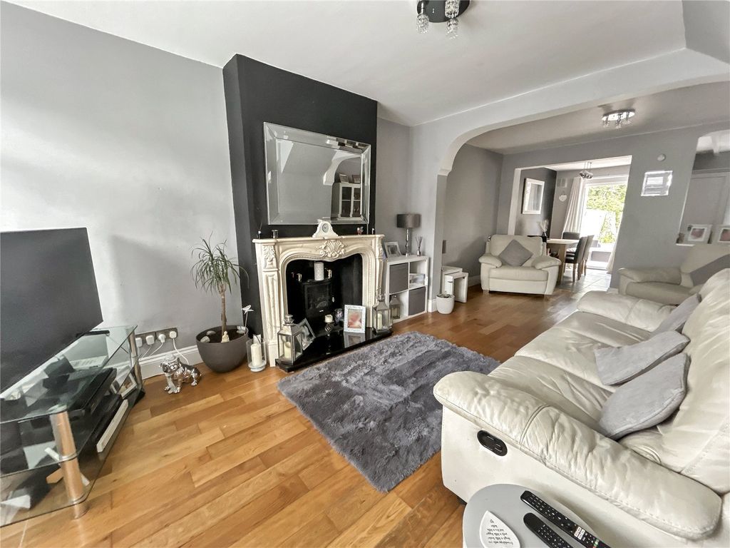 Property photo 2 of 25 Picture No. 36