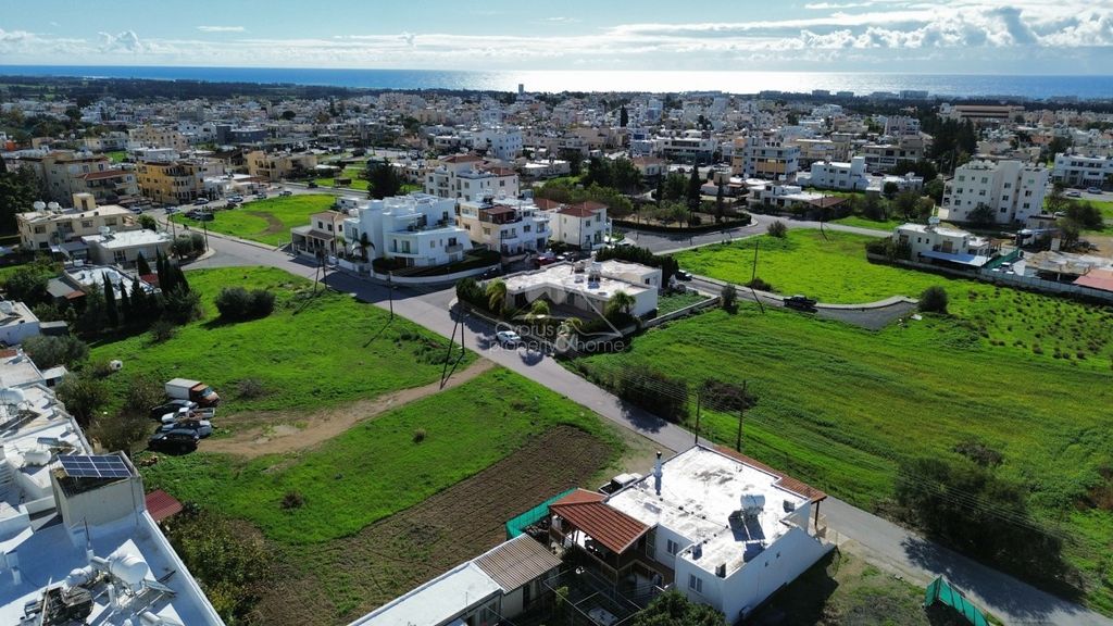 Property photo 3 of 28