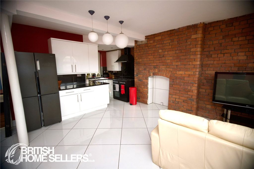 Property photo 2 of 8 Picture No. 05
