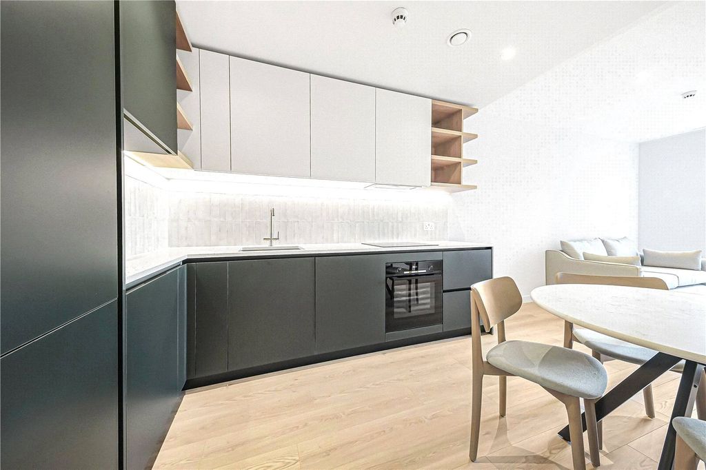 Property photo 1 of 11 Picture No. 16