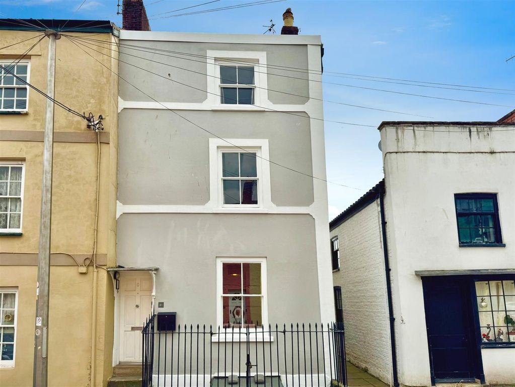 Property photo 1 of 23 8 Lower Church Street