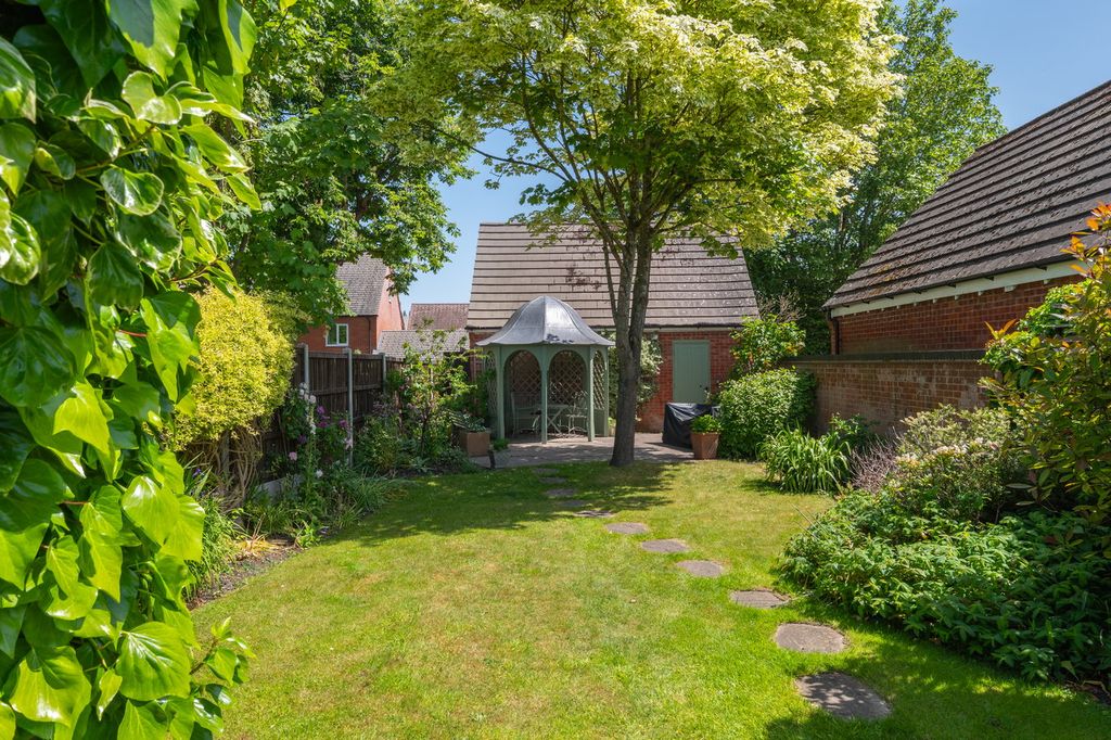 Property photo 3 of 38