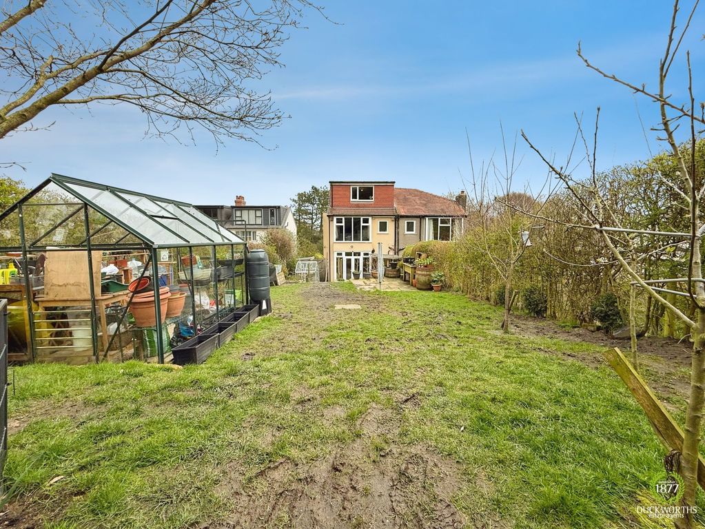Property photo 2 of 24