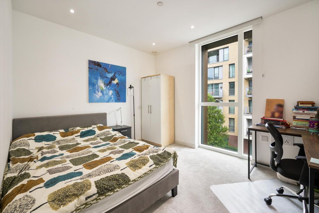 Property photo 3 of 7