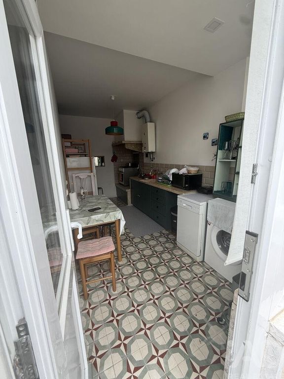 Property photo 2 of 25
