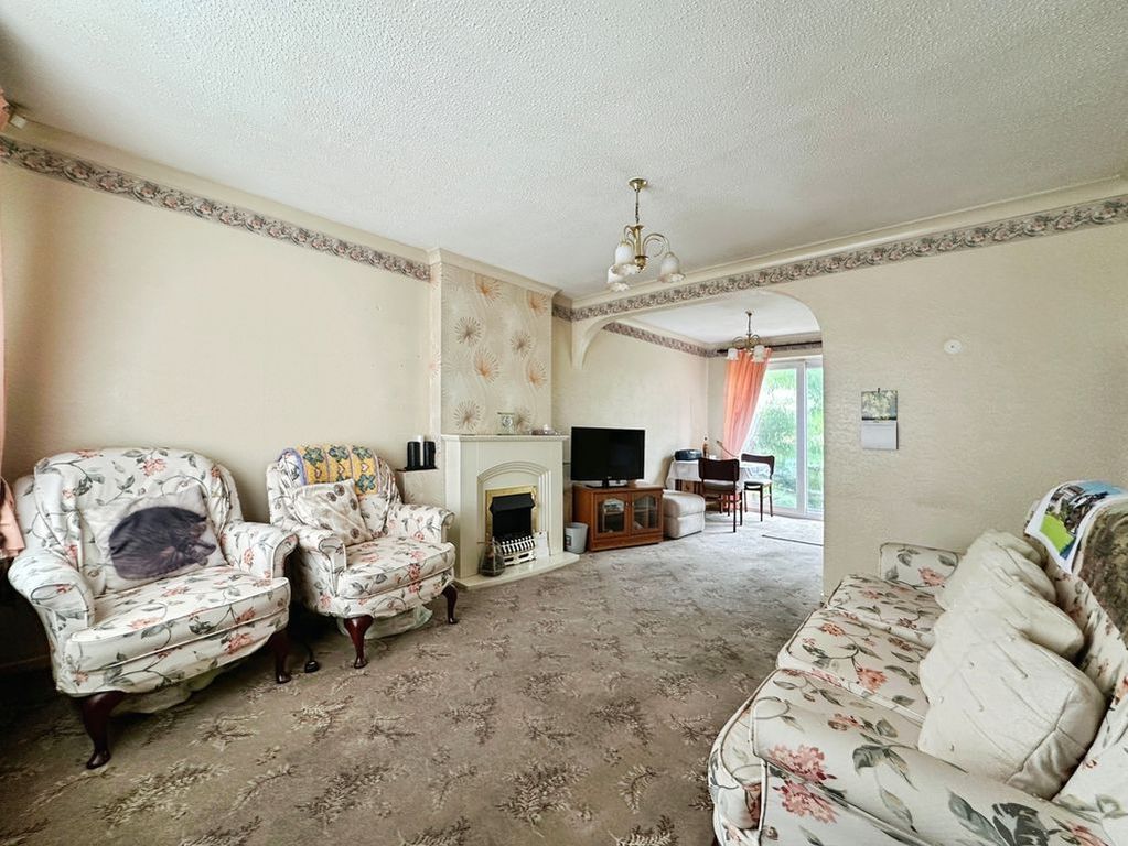 Property photo 2 of 12 Photo 8
