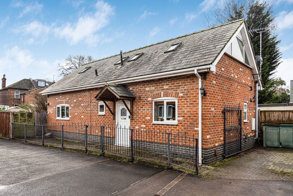 Property photo 1 of 23