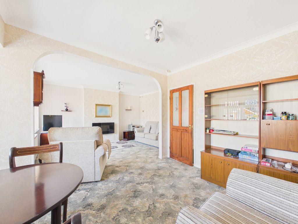 Property photo 3 of 17 5248826