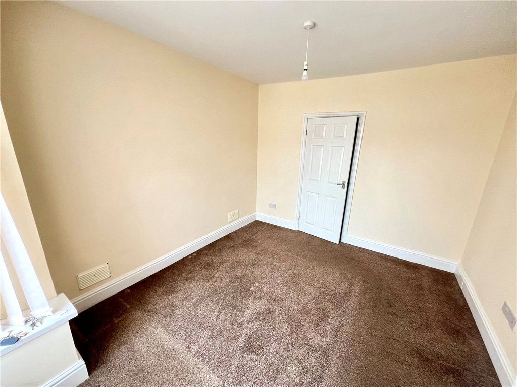 Property photo 2 of 10 Picture No. 05