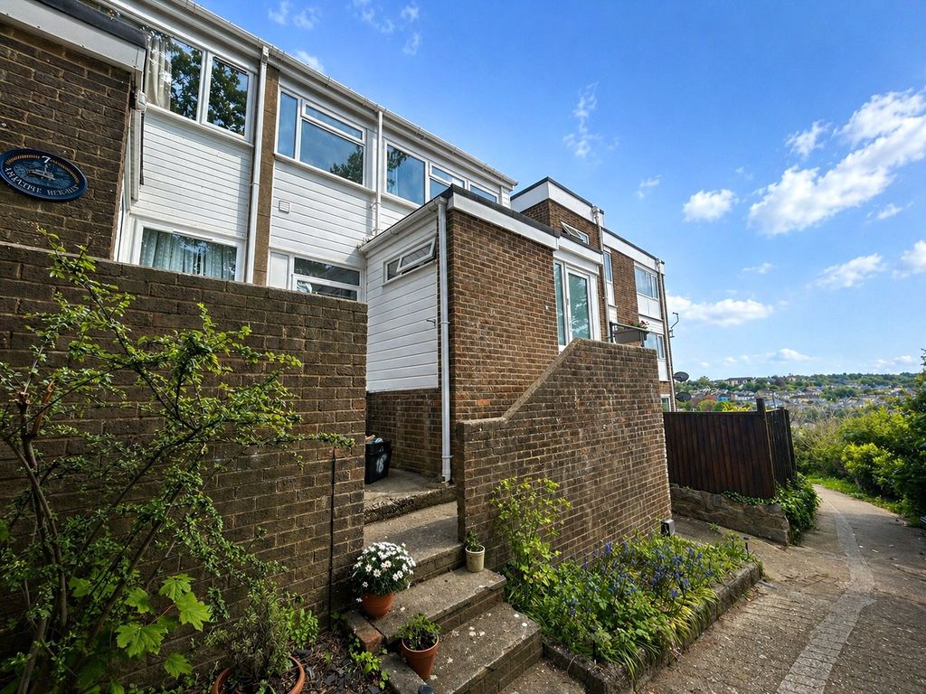 Property photo 1 of 16 Picture No. 01