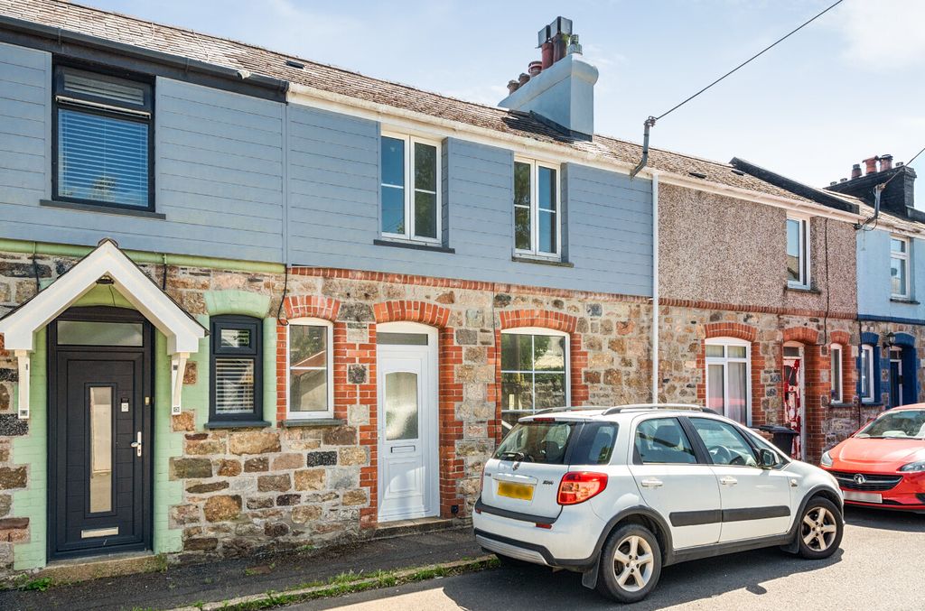 Property photo 1 of 17 3 Belmont Road