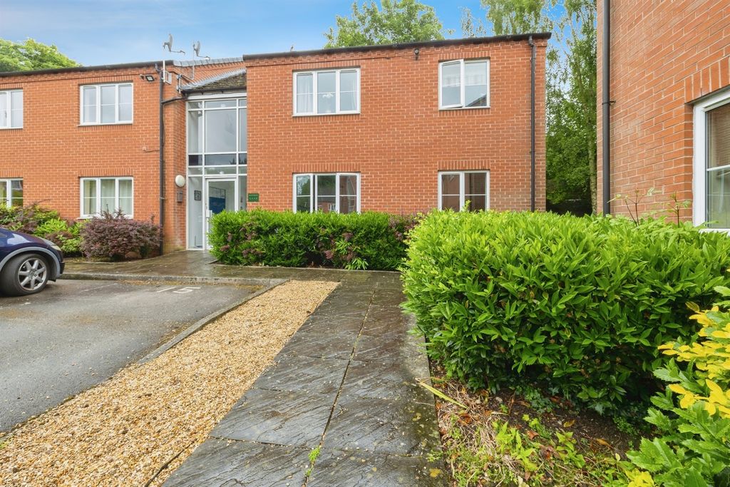 Property photo 1 of 3