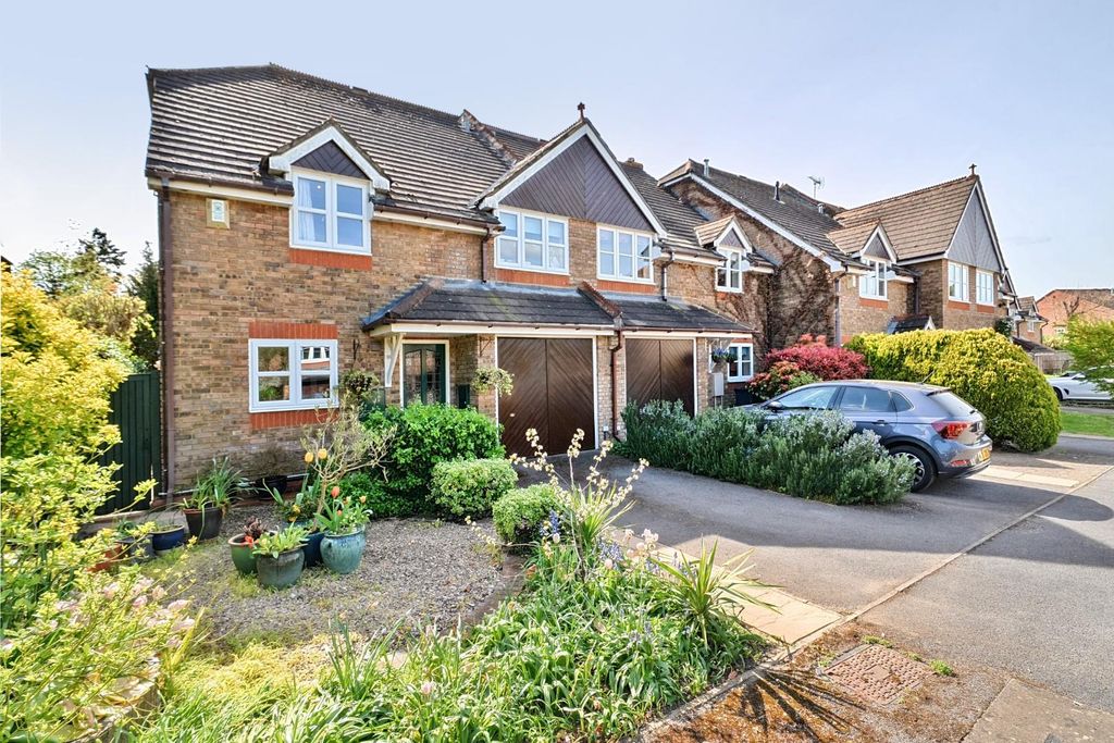 Property photo 3 of 23