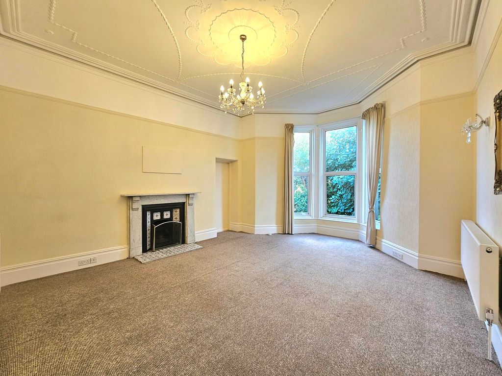 Property photo 2 of 9 Image